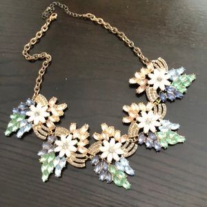 VTG Gorgeous Necklace Grape Vines Design